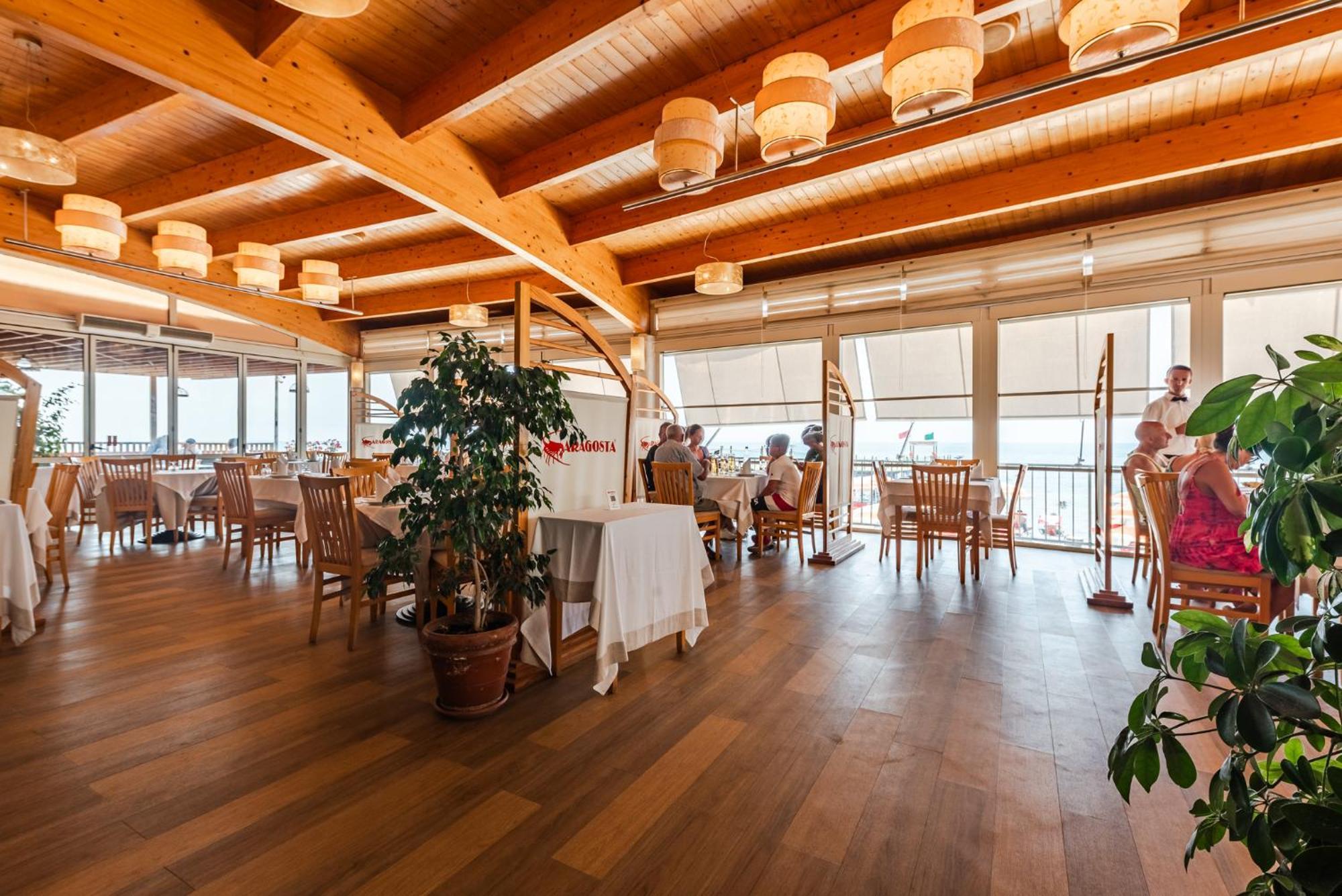 Aragosta Hotel&Restaurant Durrës Exterior foto